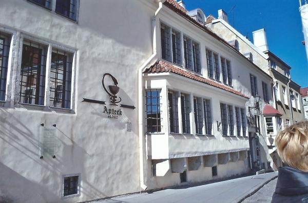 Talin-zgrada apoteke iz 1422. god.