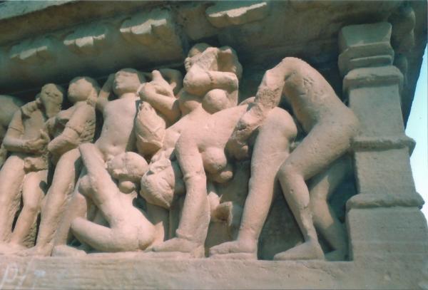Khajuraho-erotske figure na hramovima