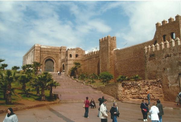 Rabat-Bab des Quadaia 8 m visoka i 5 m široka vrata (nekad je ovdje bila tržnica robova)