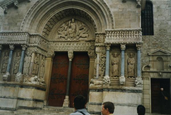 Avignon - ulaz u papinsku palaču