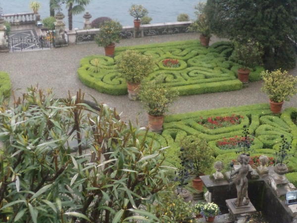 Vrtovi i fontane dvorca Isolabella.